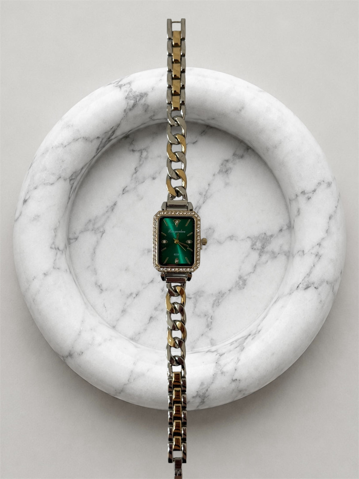 Duchess mixed-emerald