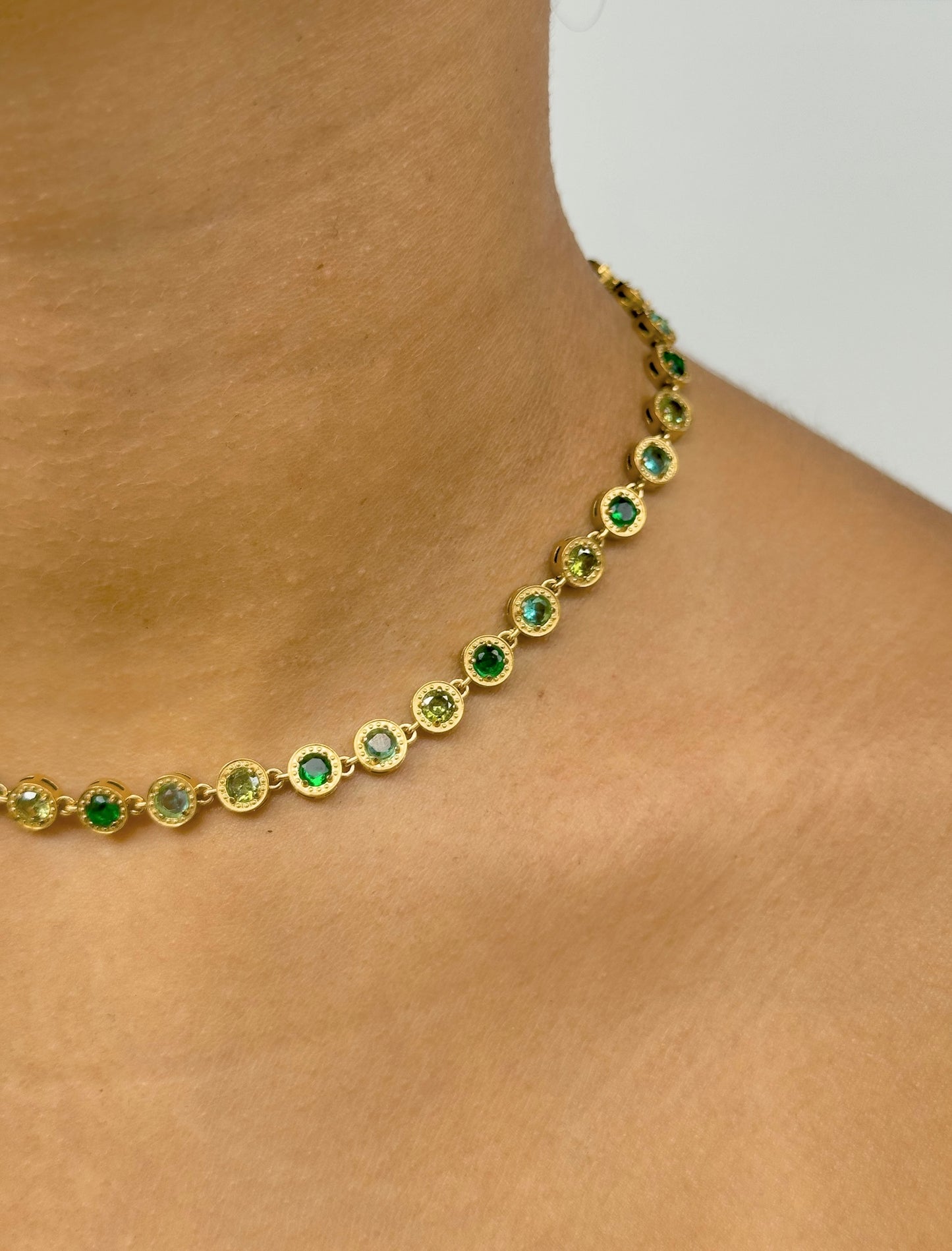 Emerald diamond necklace