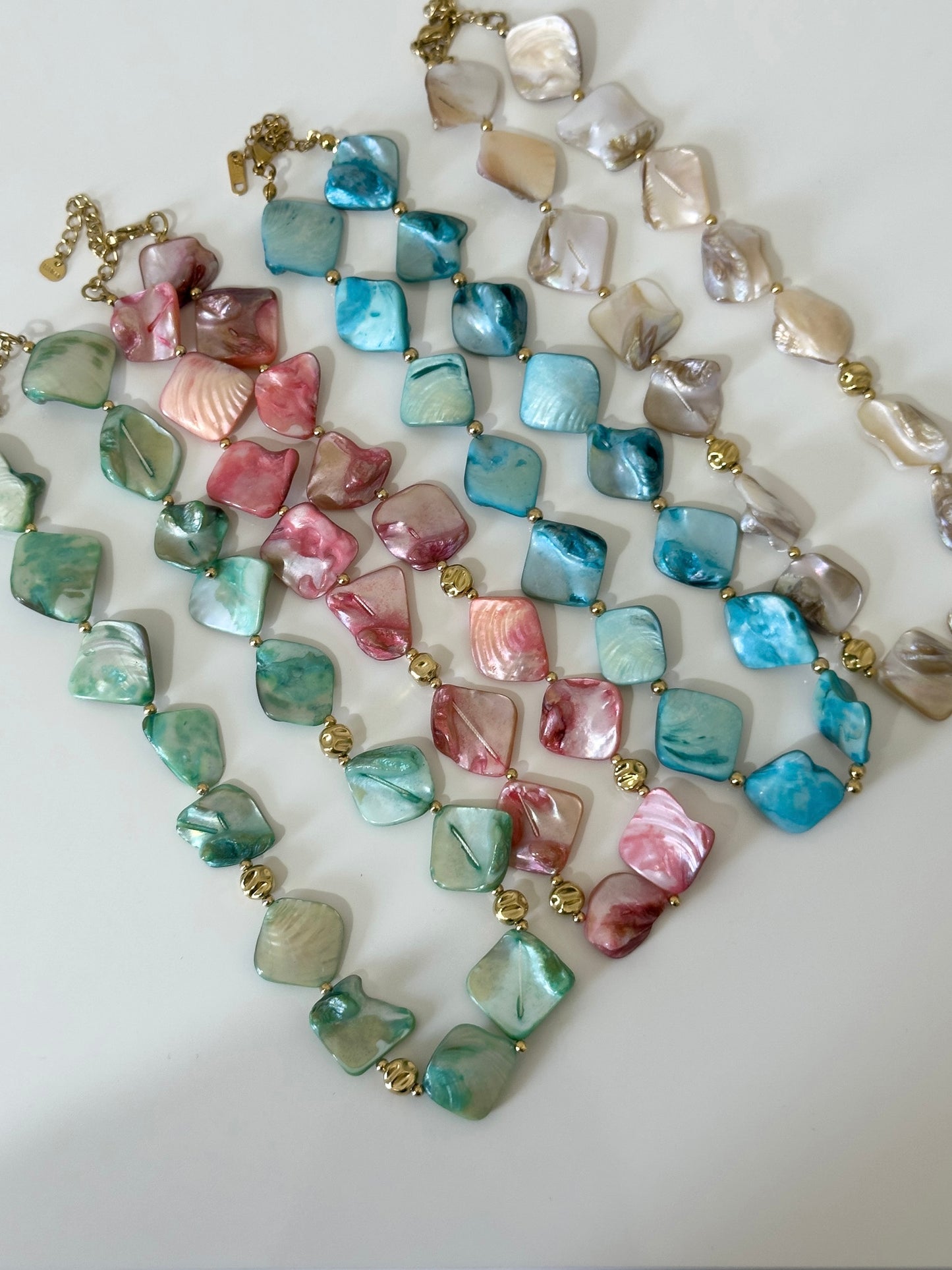 🎨 natural necklaces