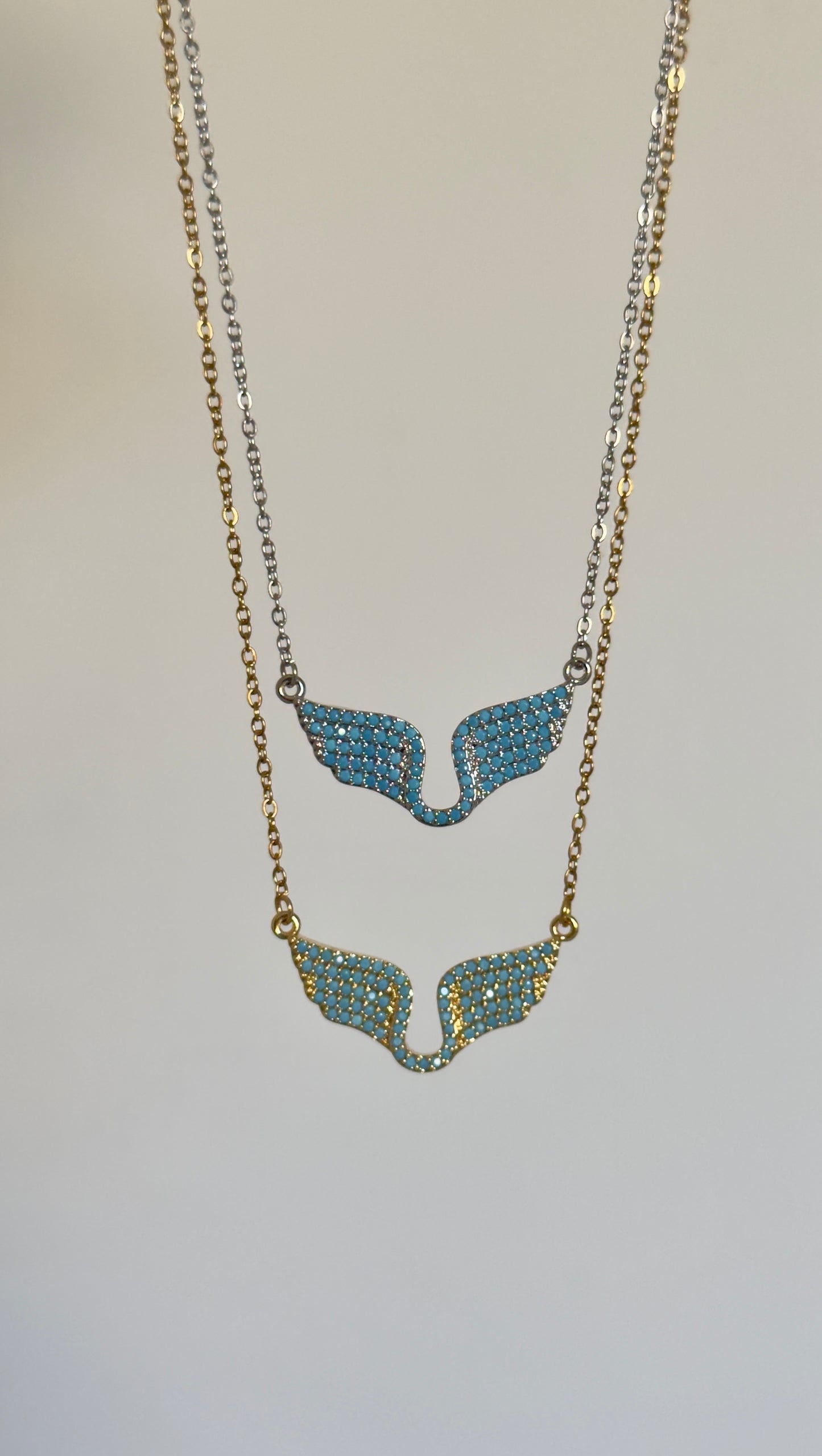 Turquoise angel 🪽