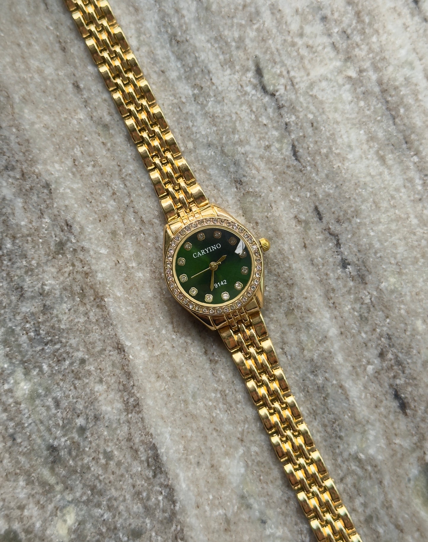 Nelda emerald