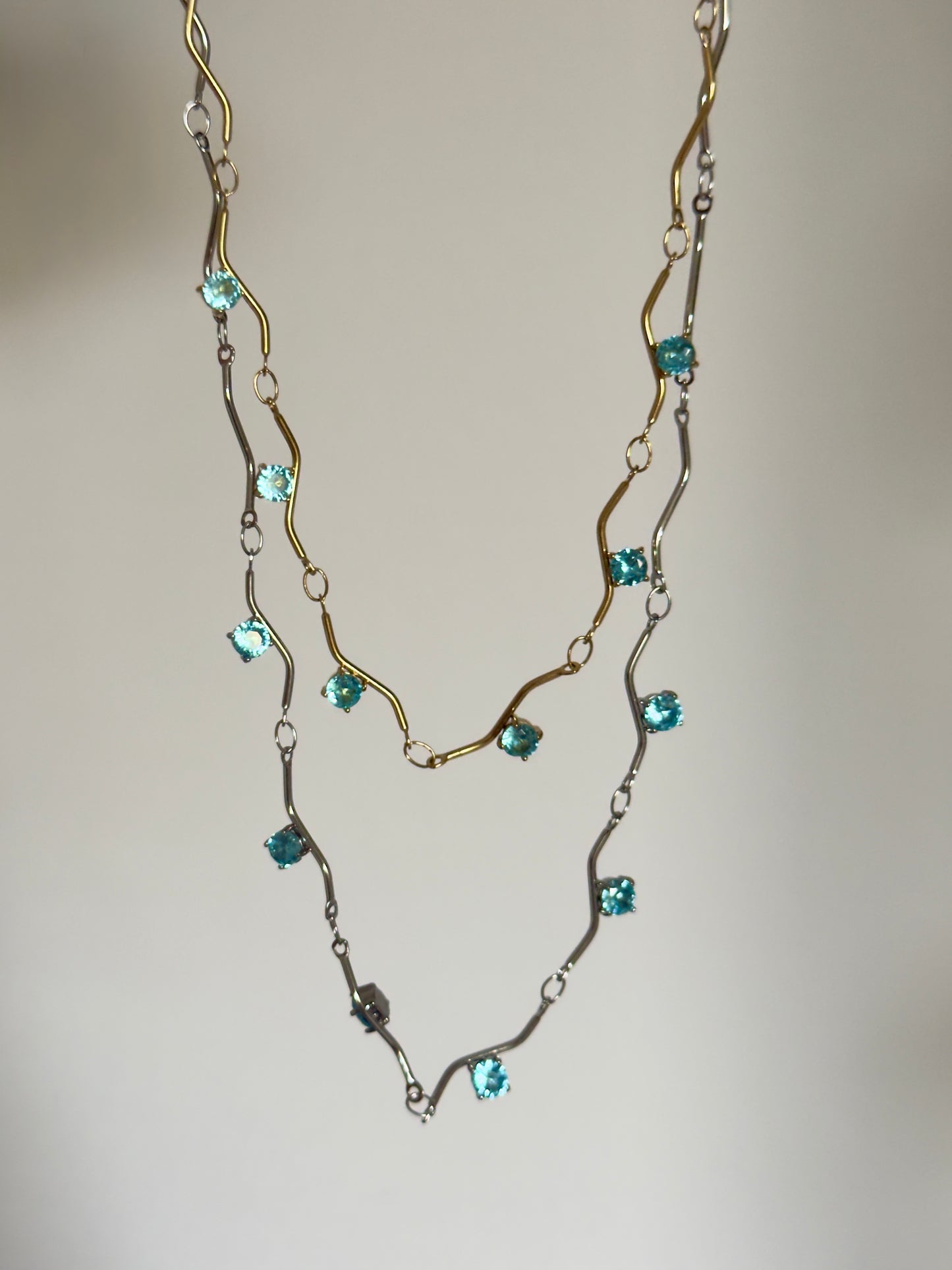 Drop zircon turquoise