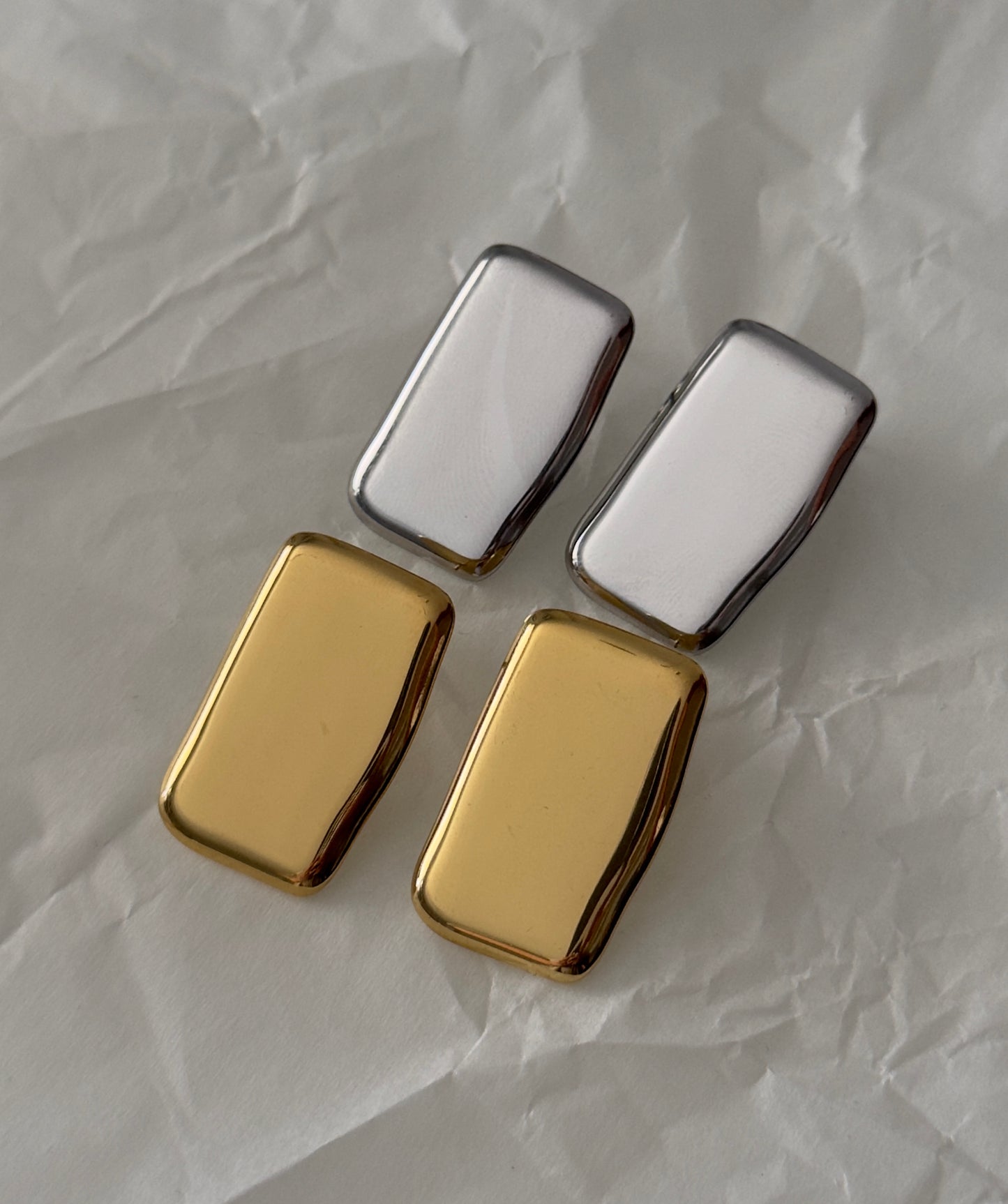 ⬜️ earrings