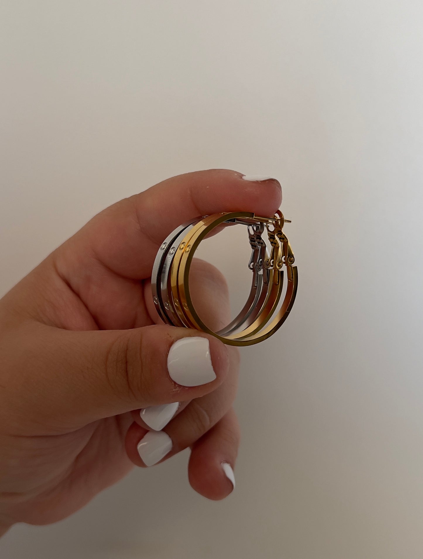 Cartier simple hoops