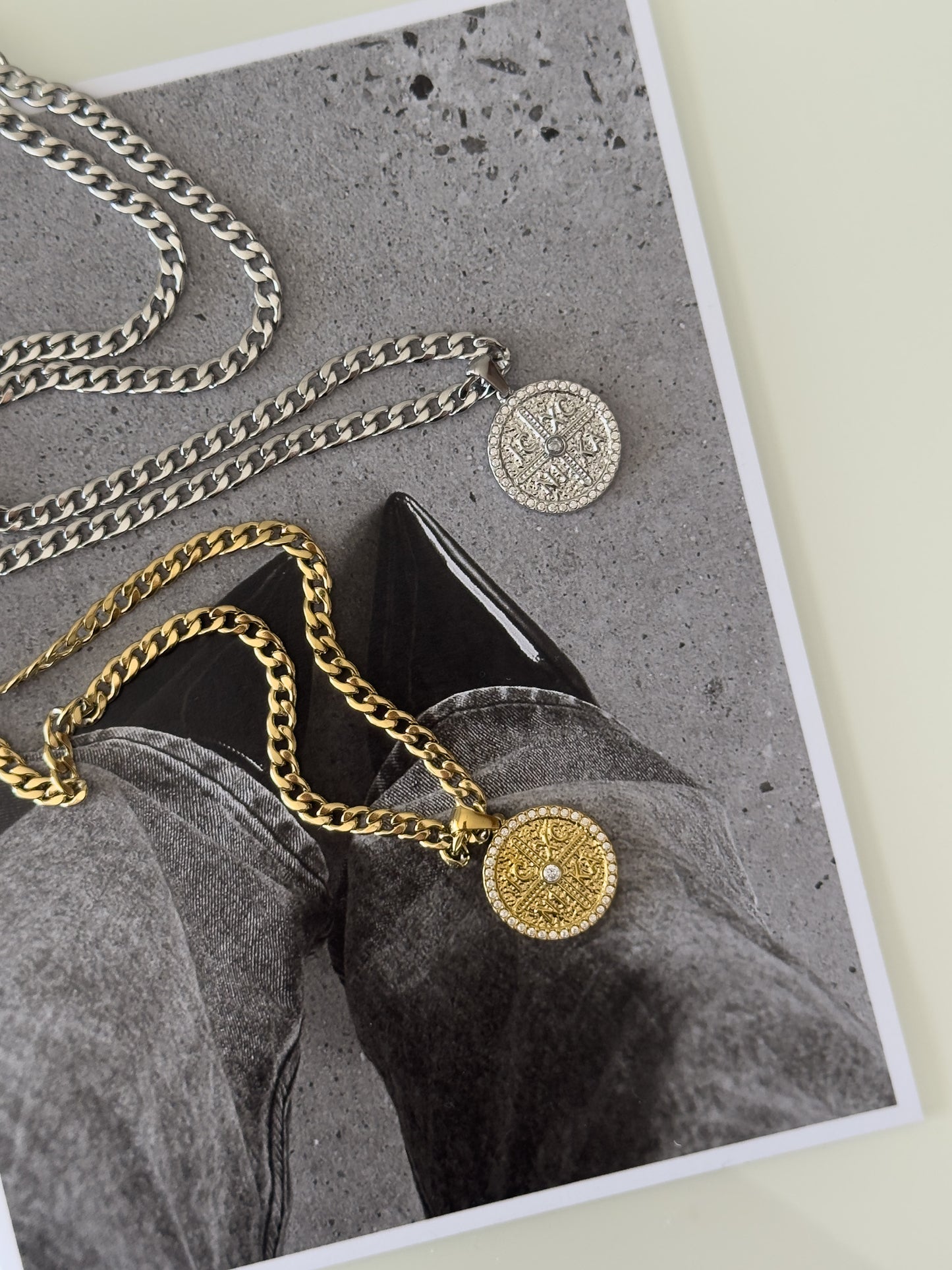 Maria necklace
