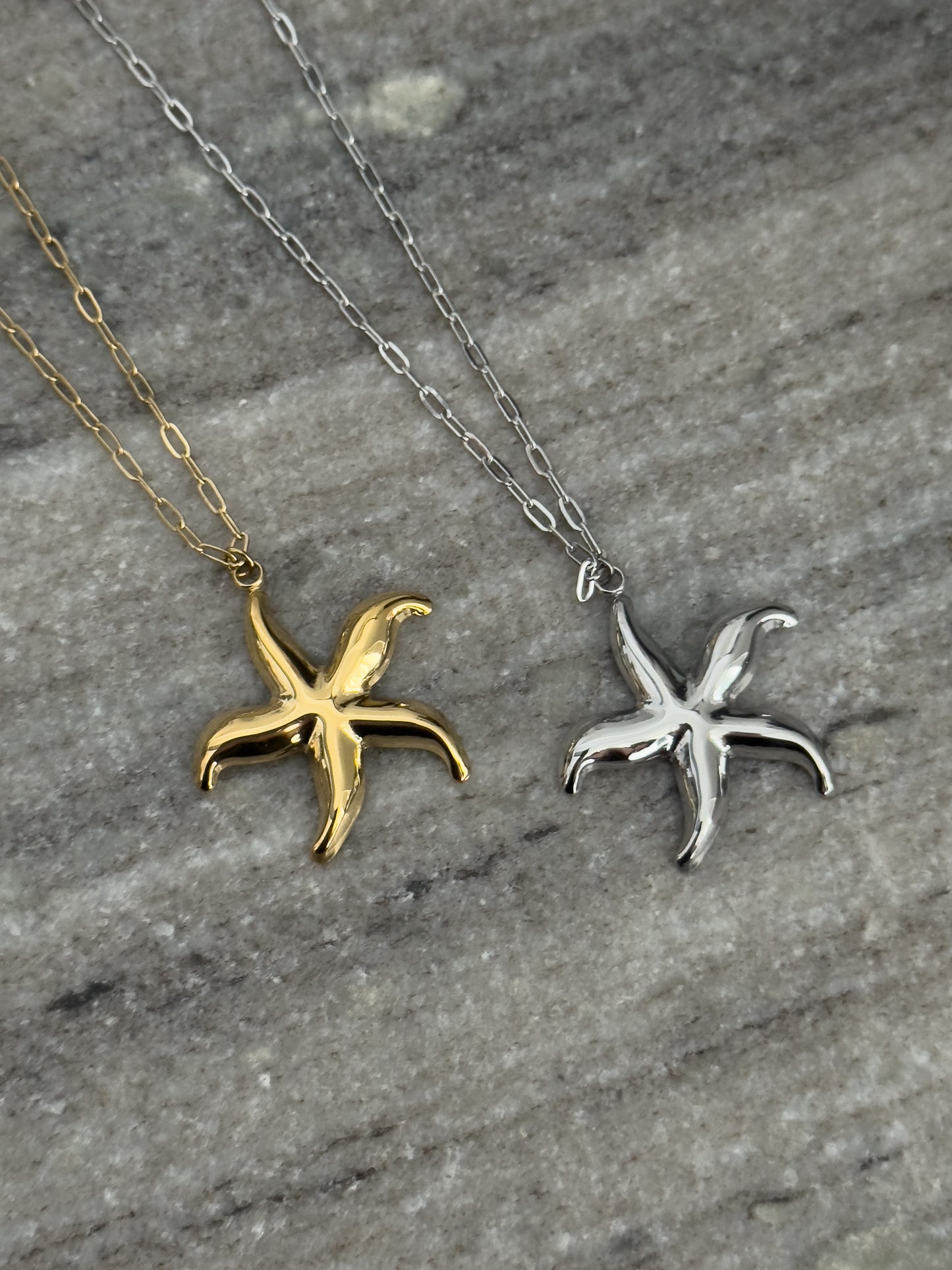 Simple ⭐️ necklace