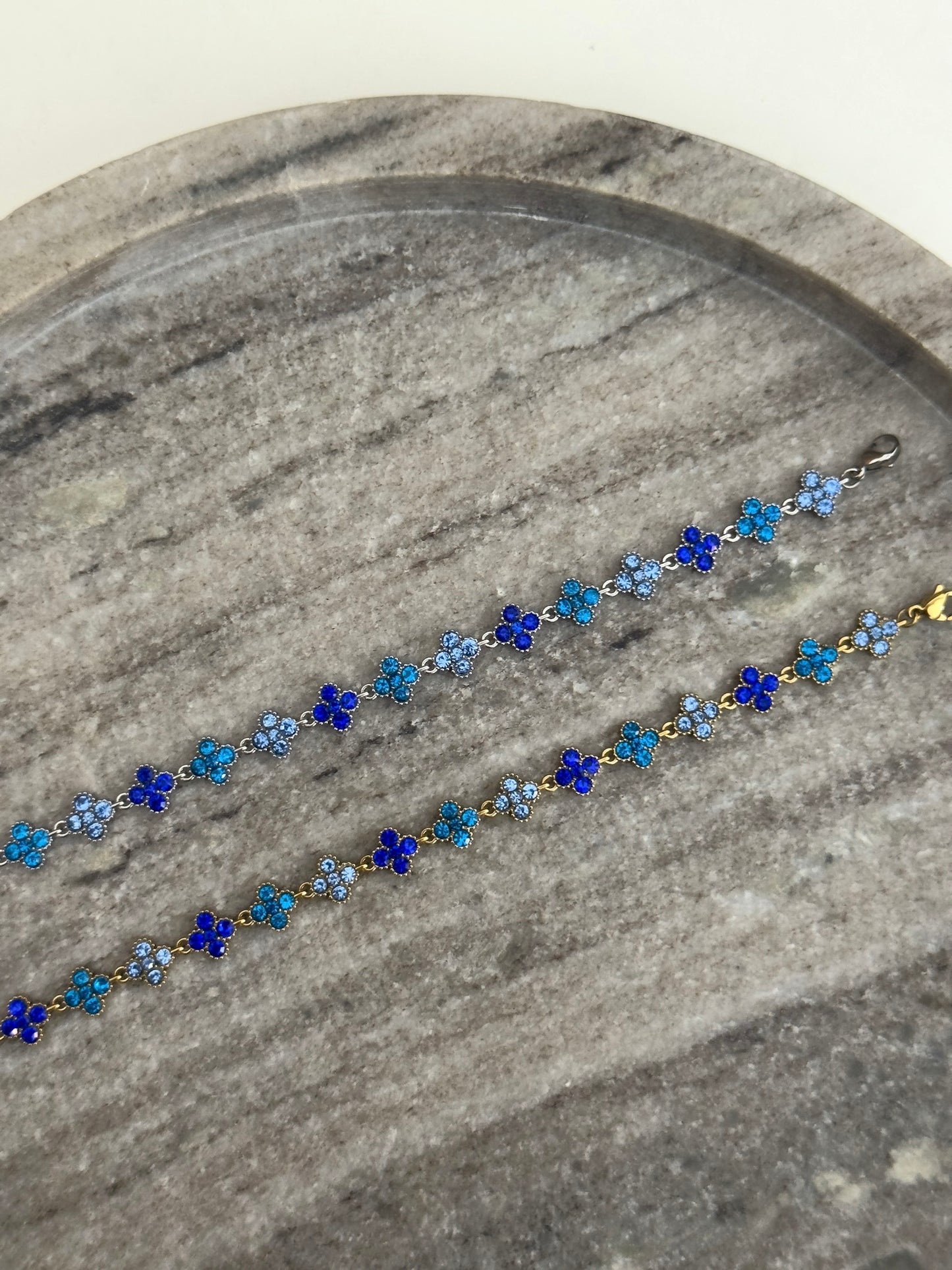 Blue glam necklace
