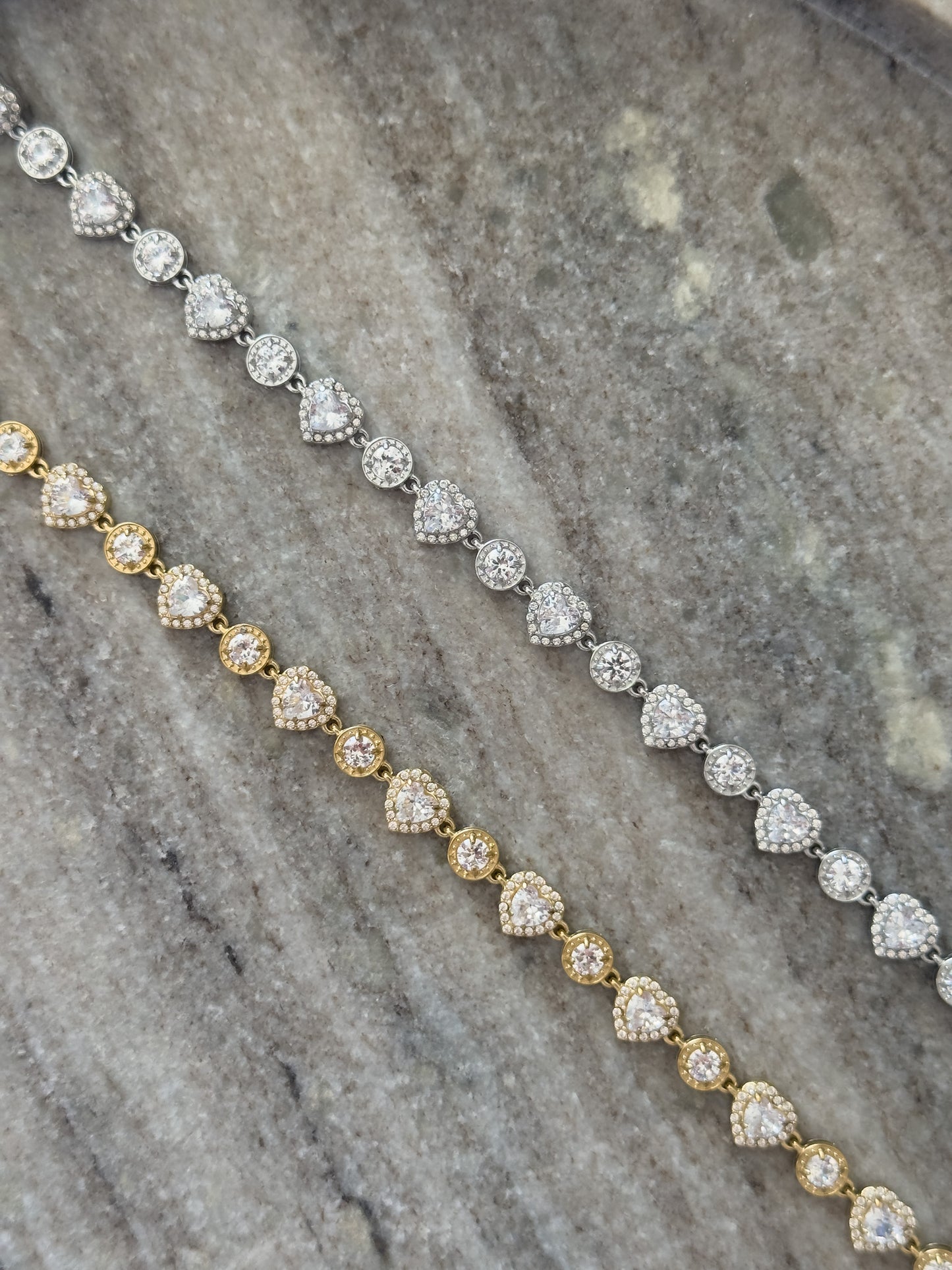 Sara necklace