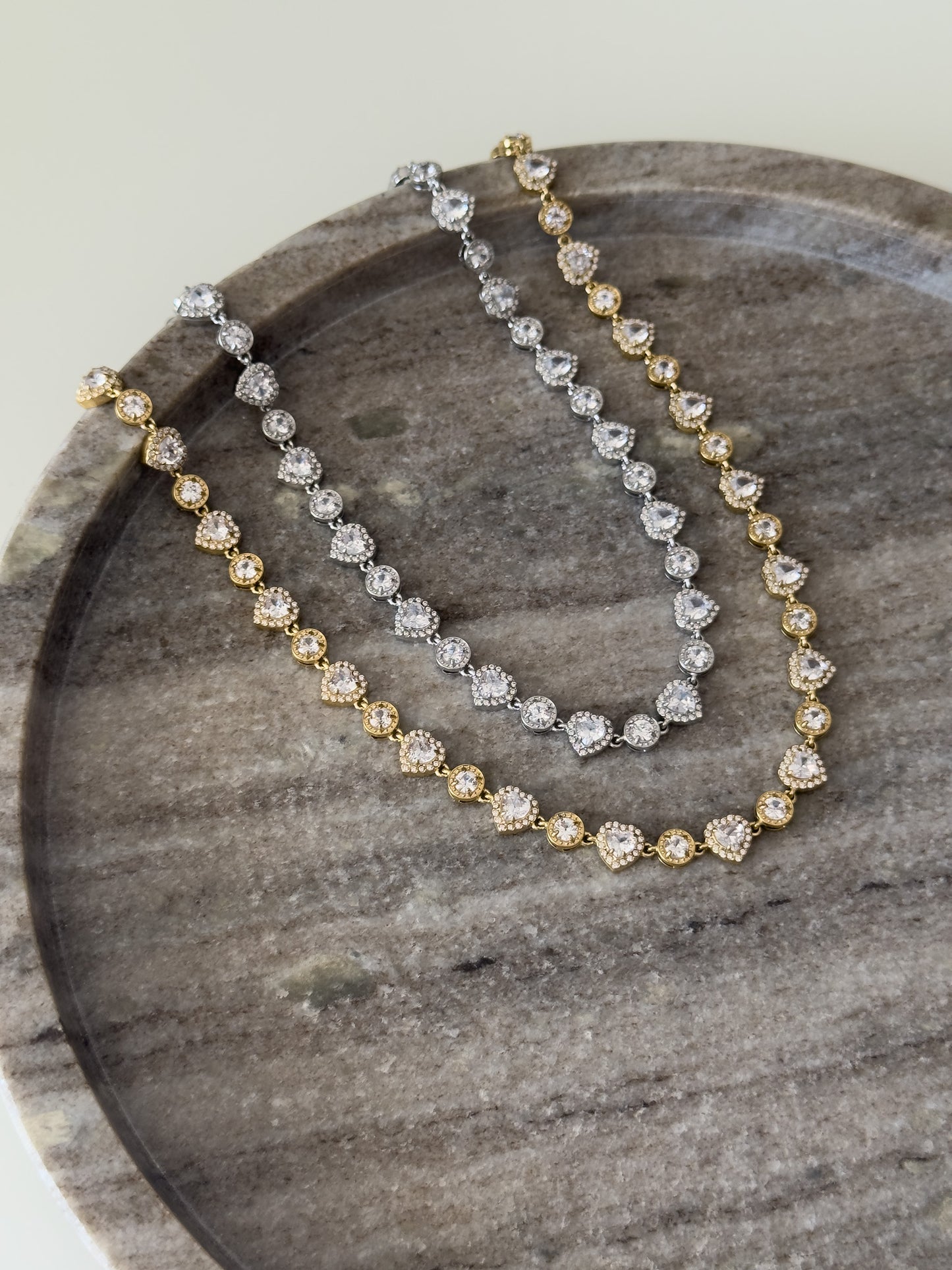 Sara necklace