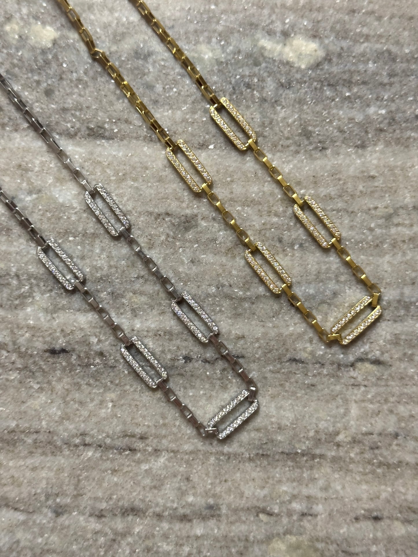 Lola necklace