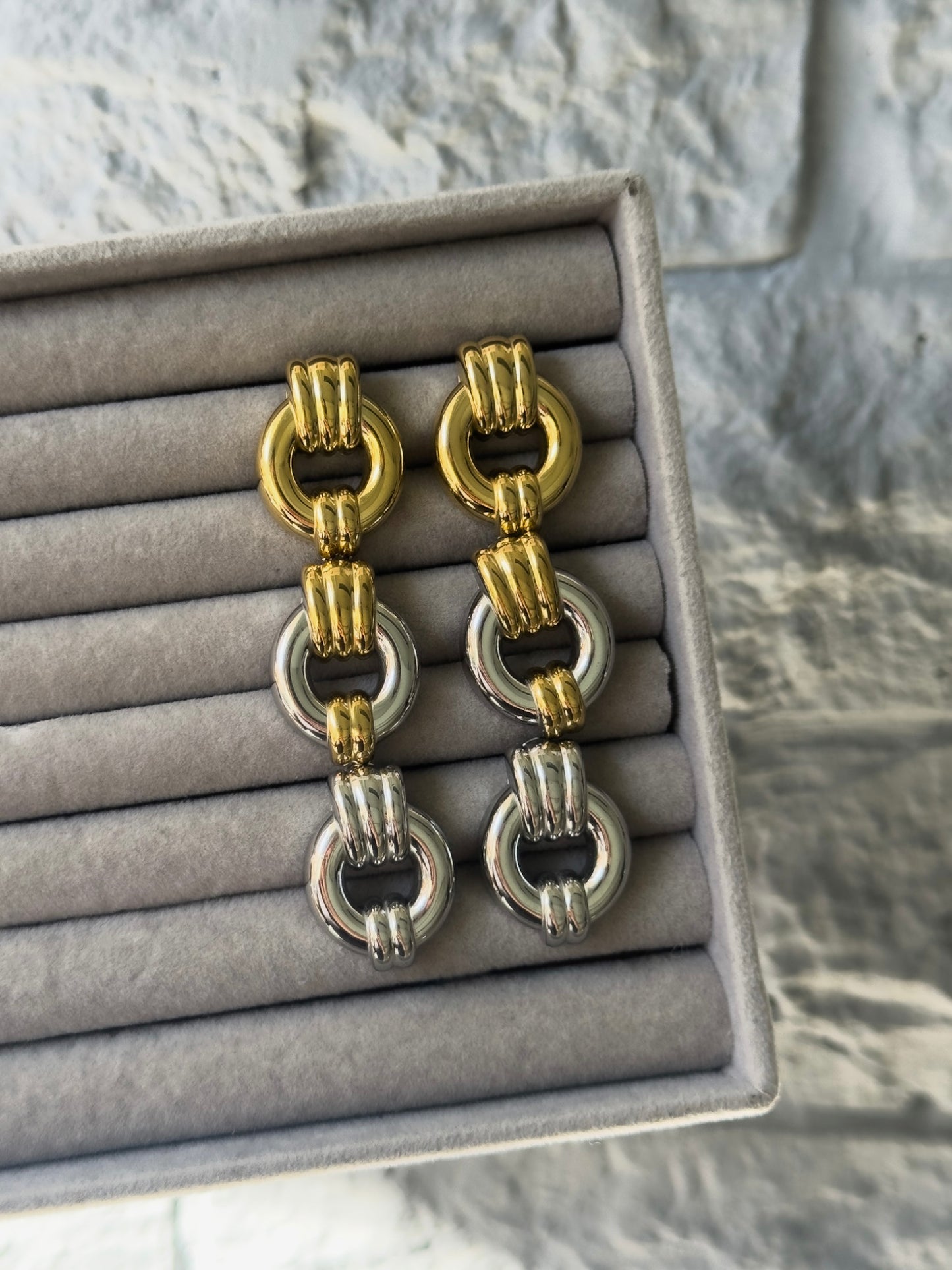 Lila earrings