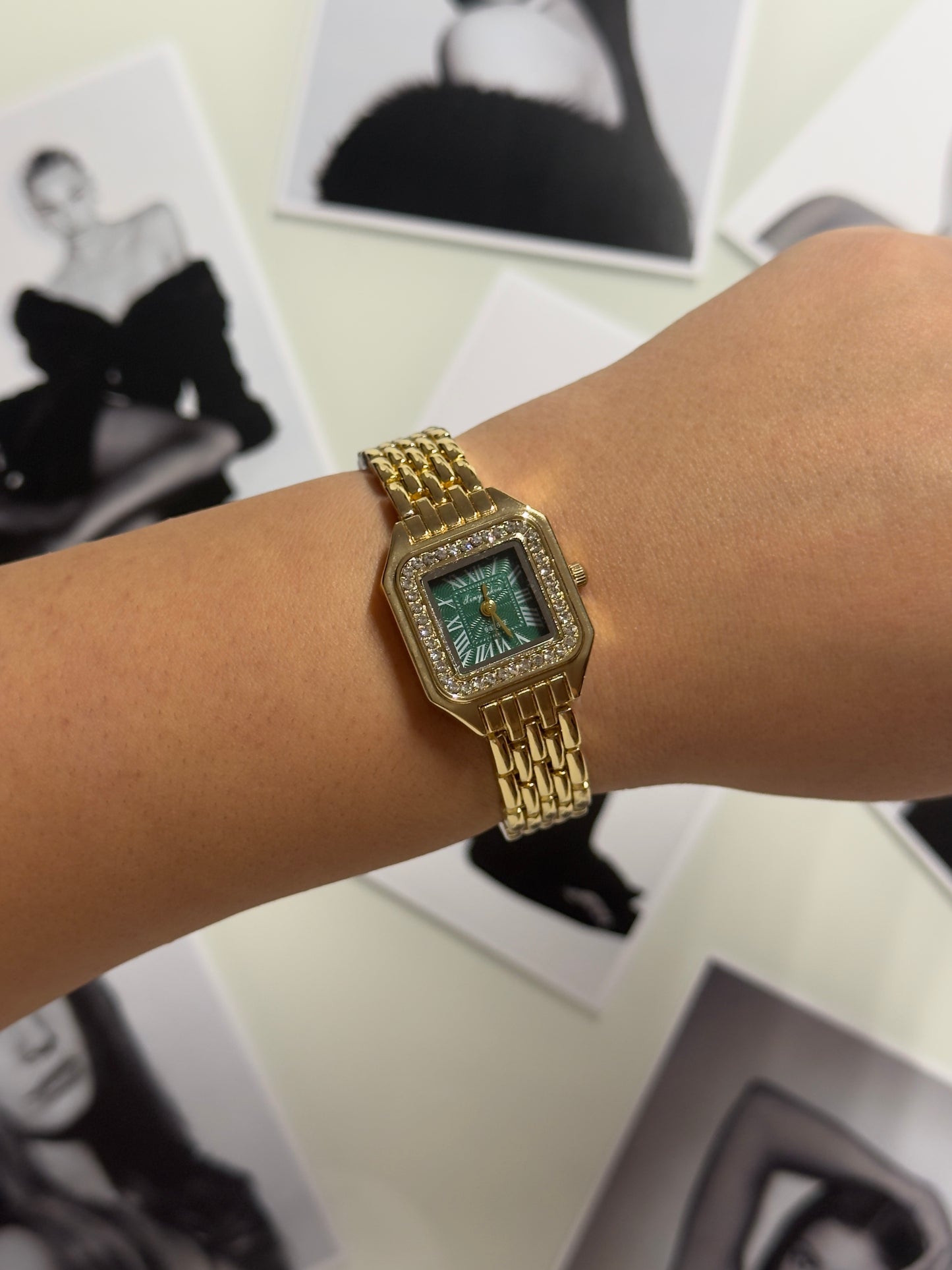 Bella gold-emerald