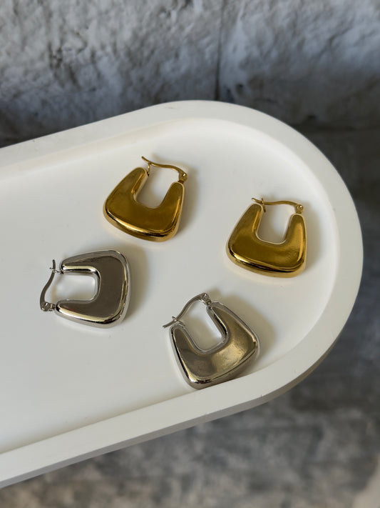 Π earring