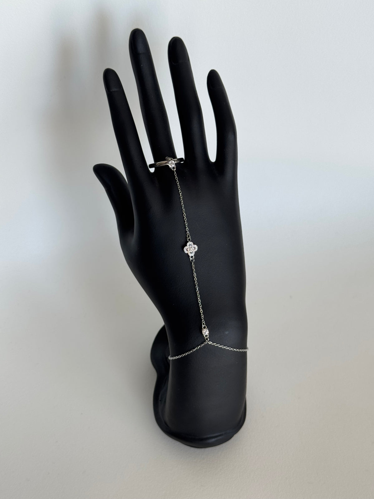 Vc ring-bracelet