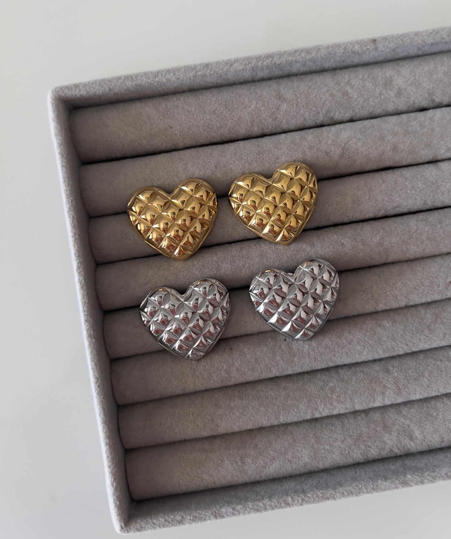 🩶 padded earrings