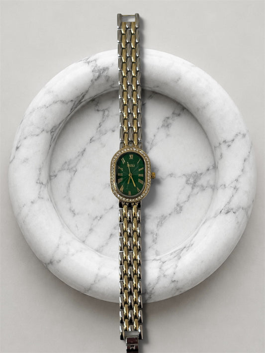 Oval mixed-emerald
