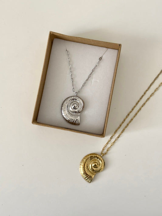 Coralia necklace