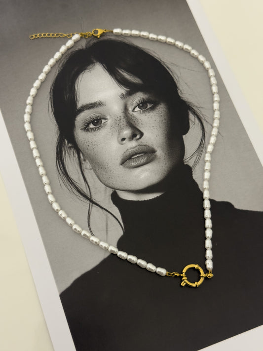 Elegant Perla