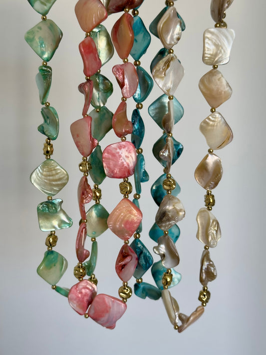 🎨 natural necklaces