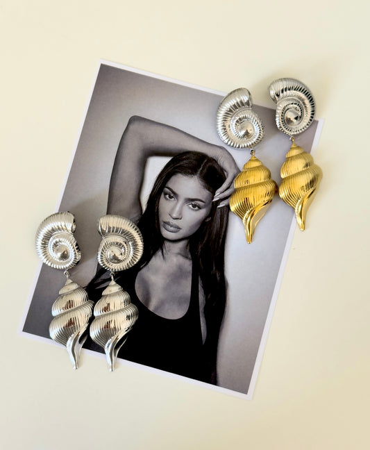 Mare earrings