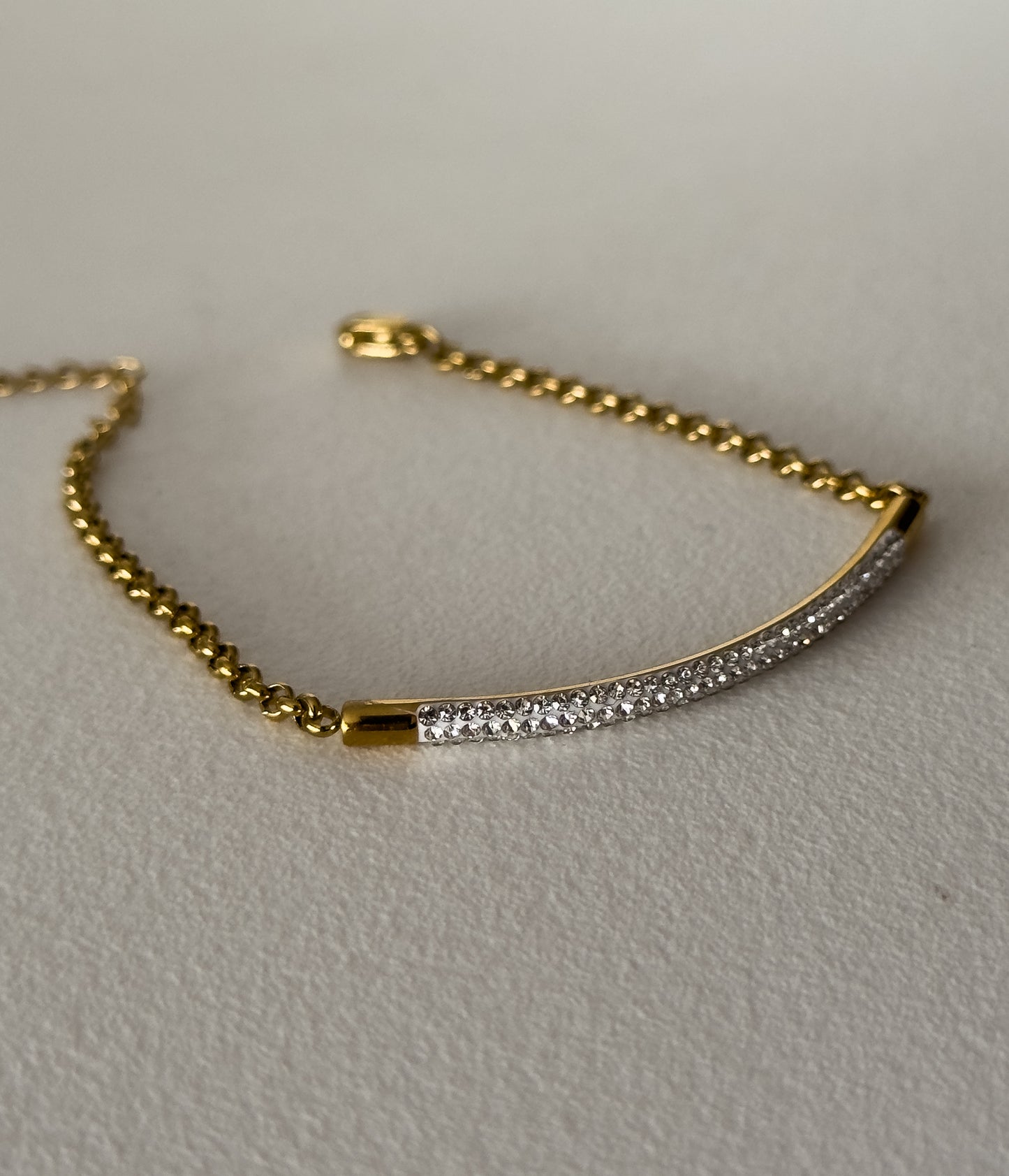 Elegant bracelet