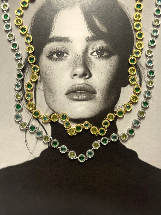 Emerald diamond necklace