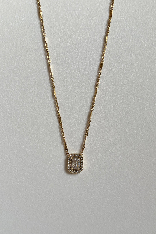 Simple zircon necklace