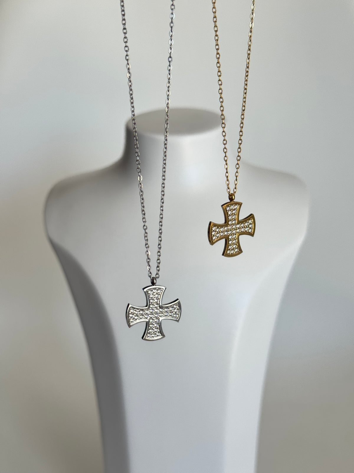 Elegance cross