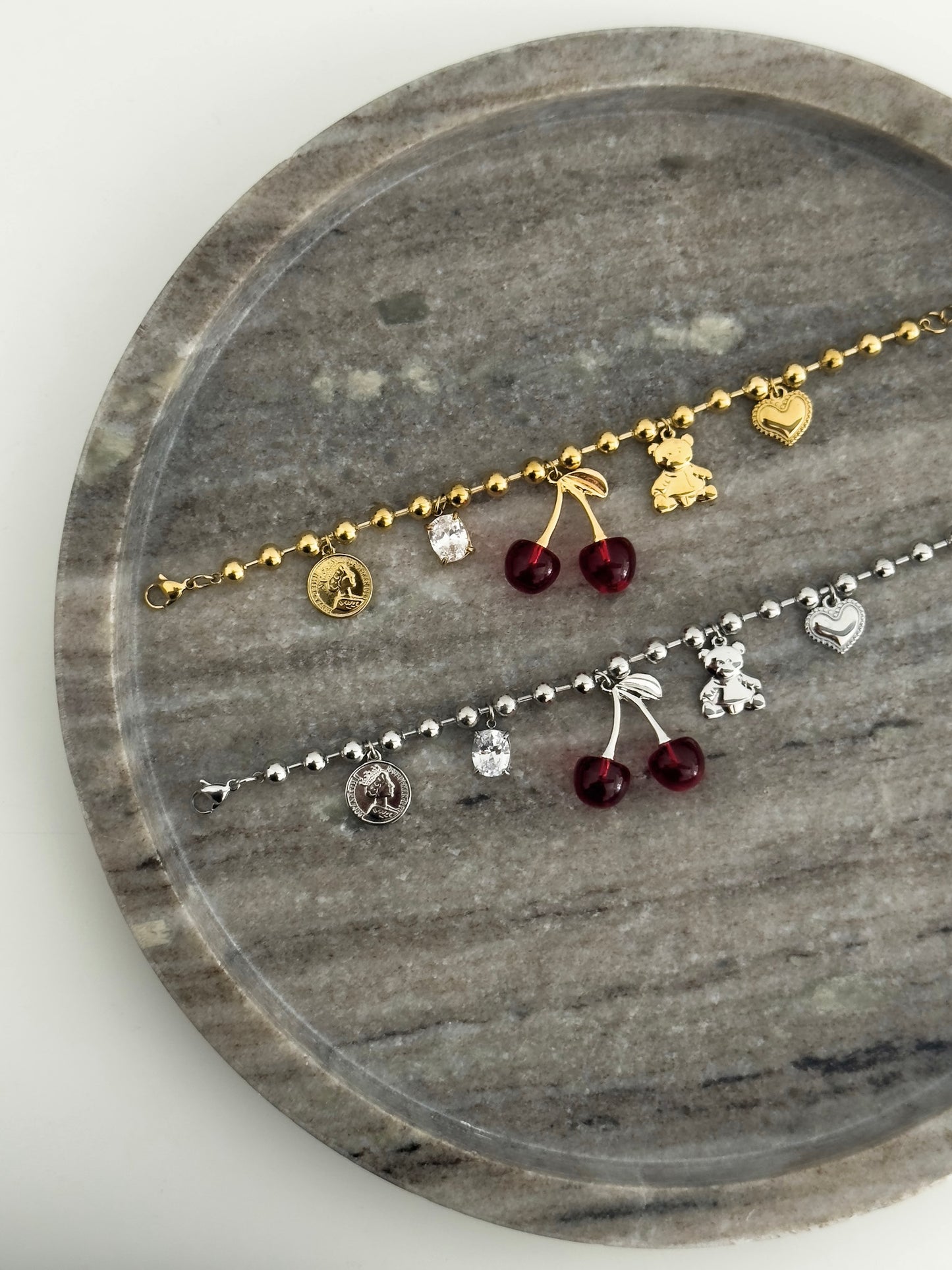 🍒charm bracelet