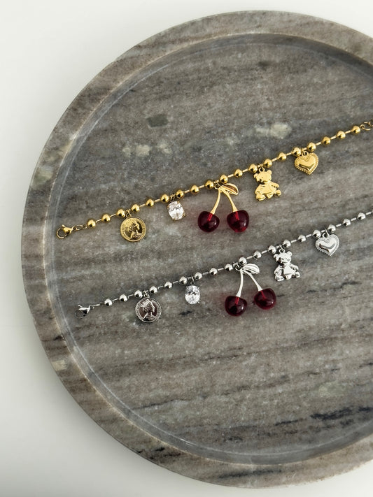 🍒charm bracelet