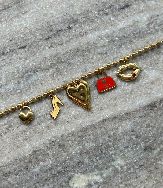 👠 charm bracelet