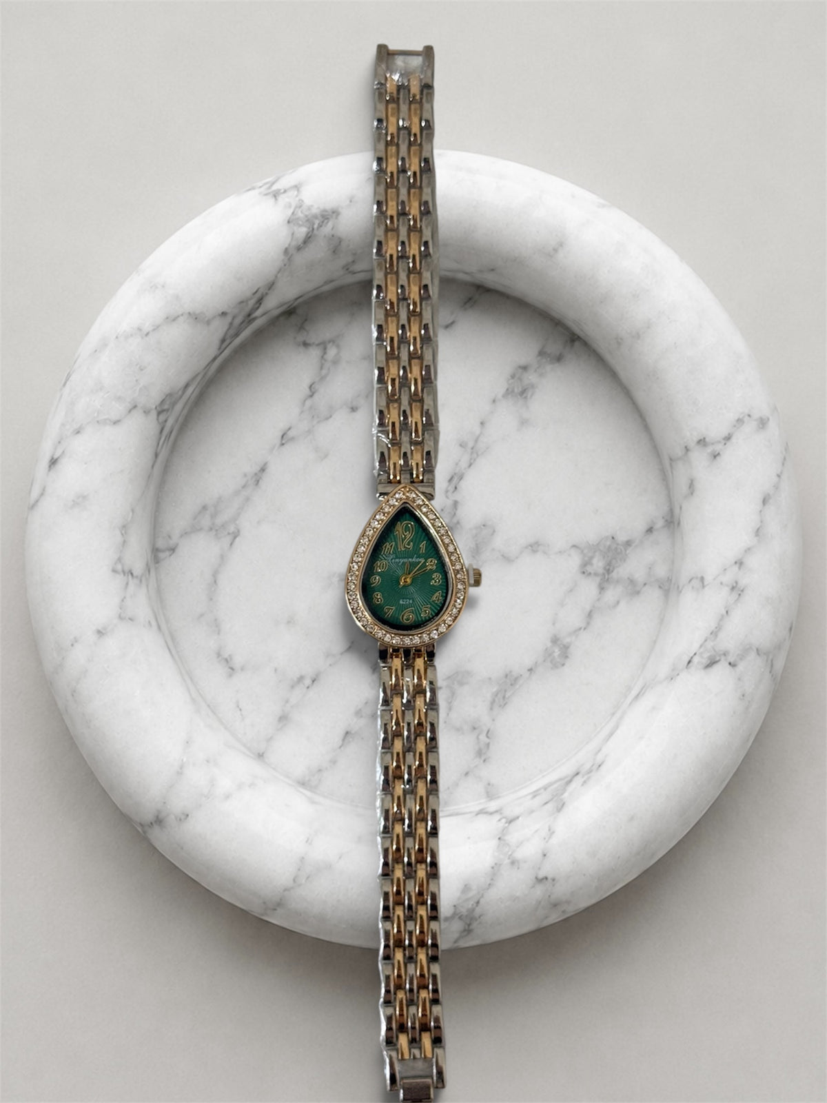 Drop mixed-emerald