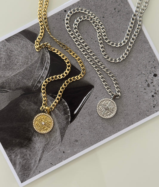 Maria necklace