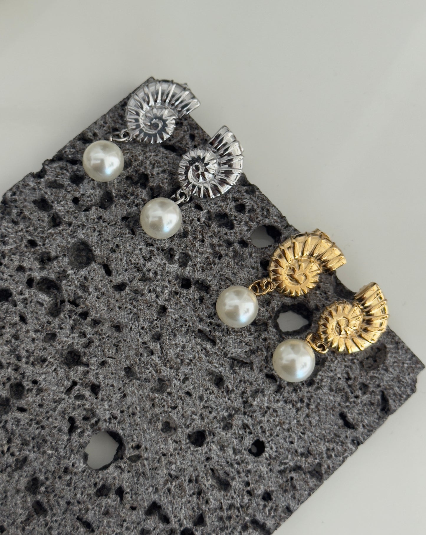 Corals & pearls