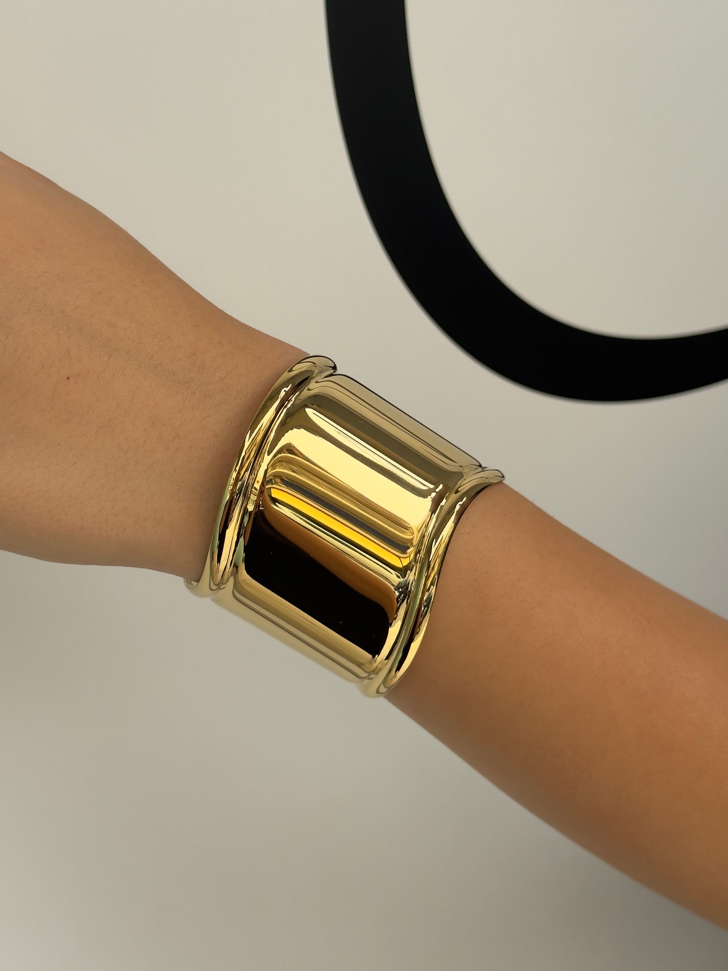 Classy bracelet(GOLD)