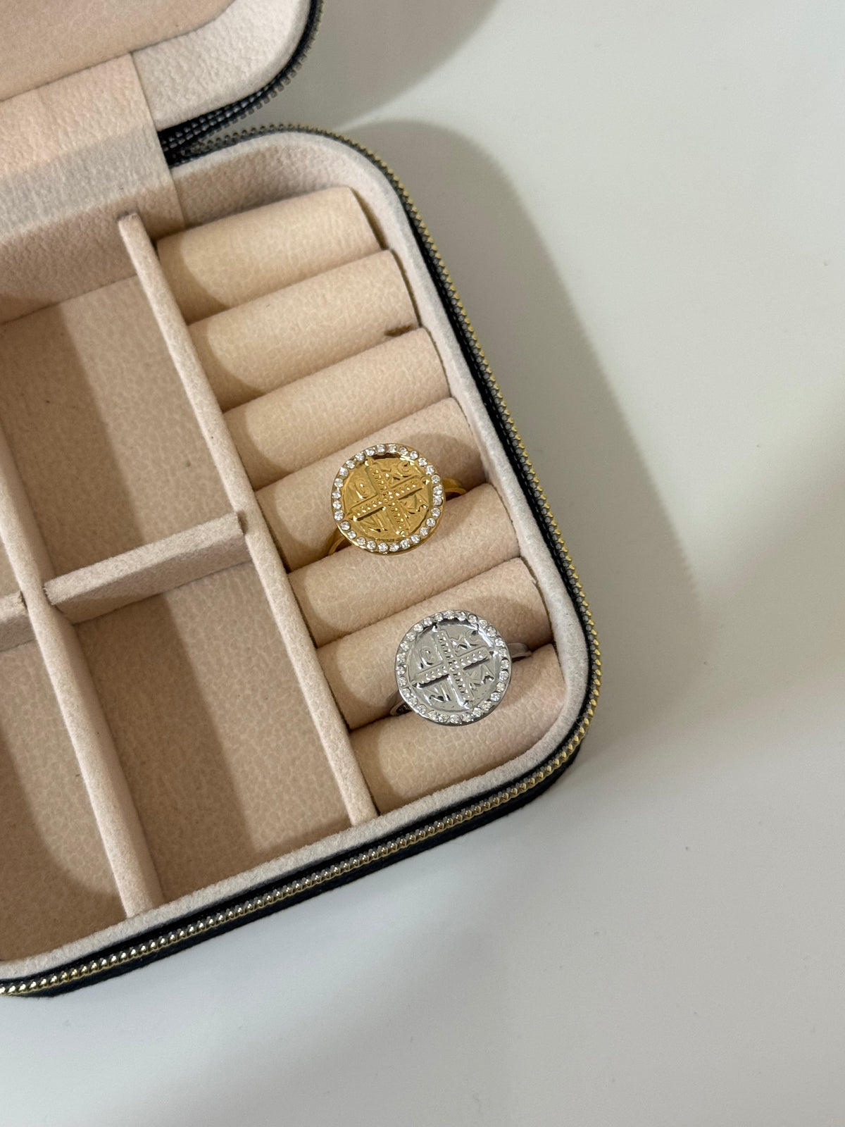 ⭕️ konstantinato ring