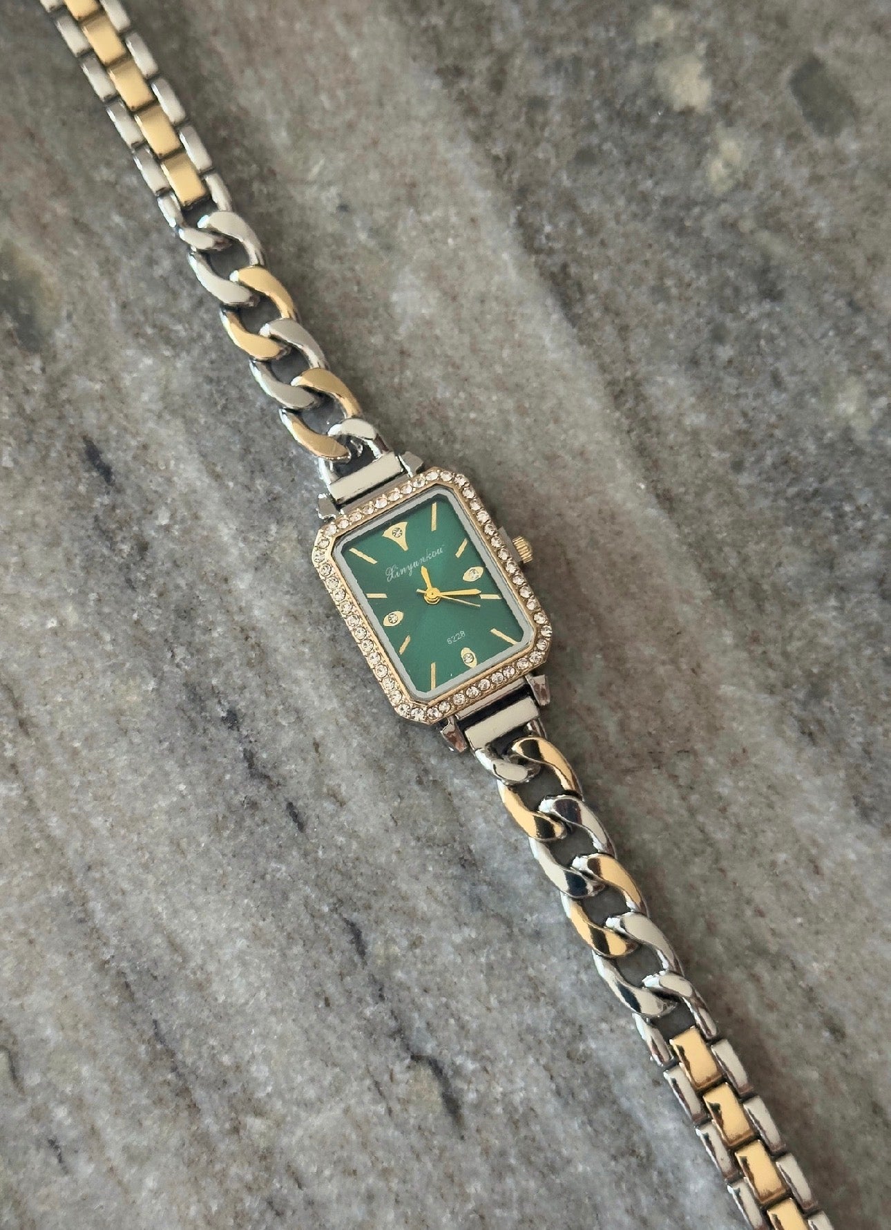 Duchess mixed-emerald